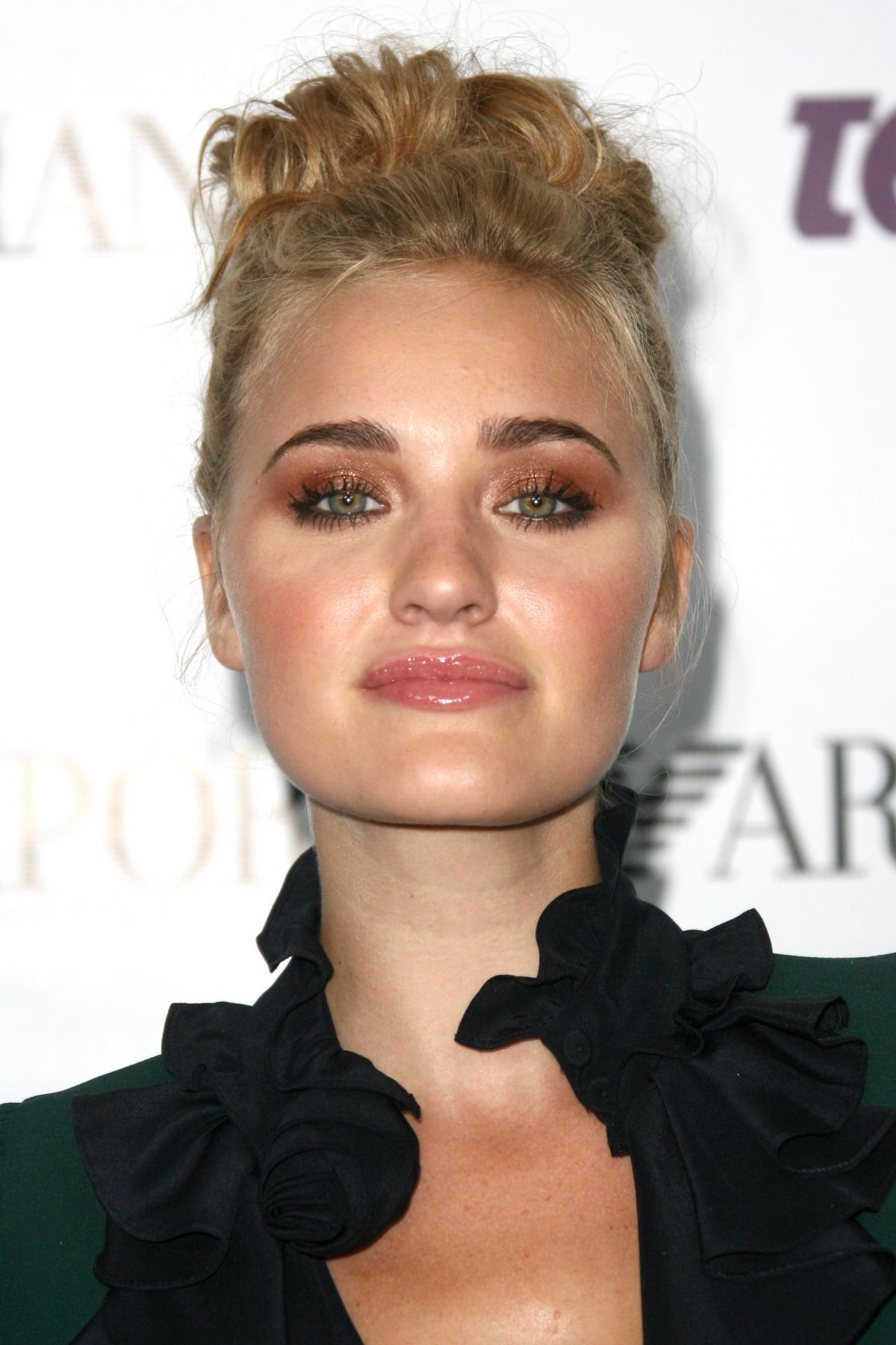 Amanda Michalka photos,William Hill photos,Adelaide Kane photos,Anna Paquin photos,Bryan Callen photos,Tracy Letts photos