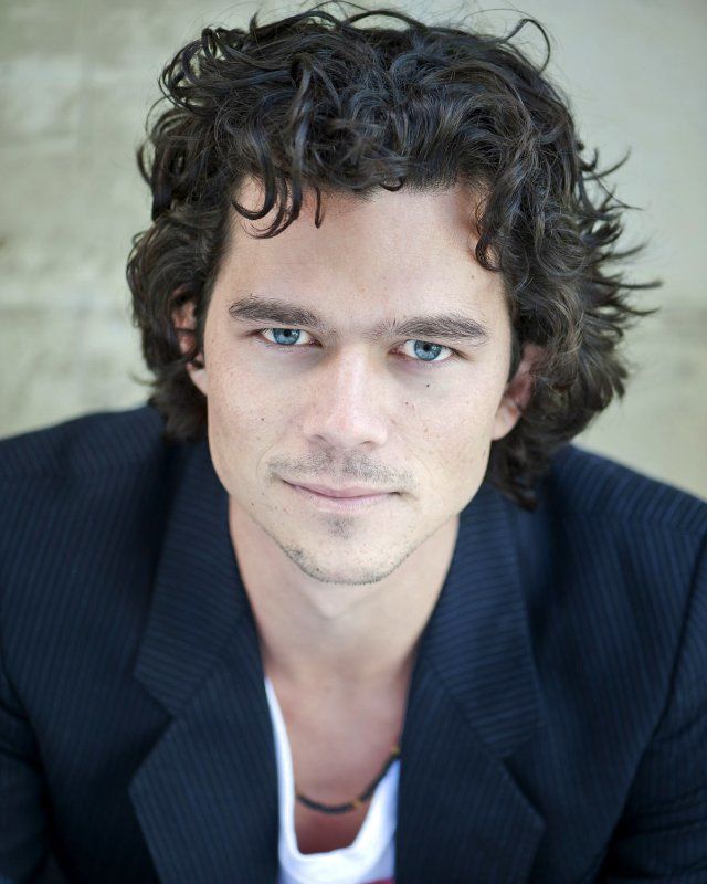 Luke Arnold photos,Blake Garrett Rosenthal photos,Ginnifer Goodwin photos,Erwin Stoff photos,Clive Owen photos,Katharine McPhee photos