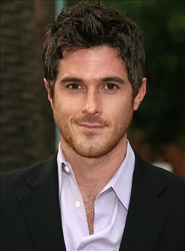 Dave Annable photos,James Kyson photos,Zach Grenier photos,Jamie Bamber photos,Johnny Lewis photos,Greg Kinnear photos