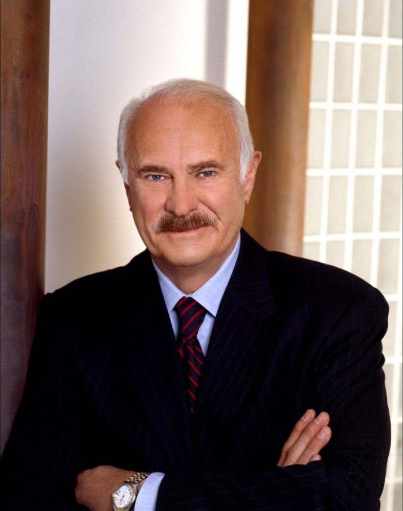 Dabney Coleman photos,Paulina Porizkova photos,Sophie Turner photos,Katie Lowes photos,Josh Radnor photos,Jade Catta-Preta photos