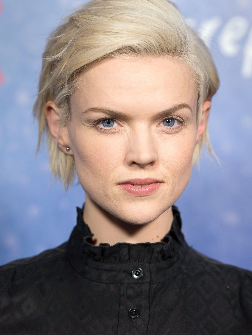 Erin Richards photos,Stephen Nathan photos,Andrew Kreisberg photos,Michael Siberry photos,Damon Gupton photos,Craig T. Nelson photos