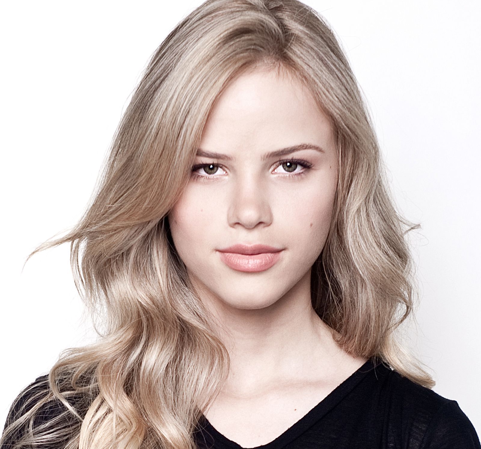 Halston Sage photos,Lyndie Greenwood photos,Victoria Cartagena photos,Scott White photos,Troian Bellisario photos,Kiele Sanchez photos