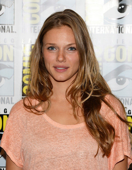 Tracy Spiridakos photos,Jeffrey Klarik photos,James Vallely photos,Matthew Morrison photos,Patrick Ward photos,Roger R. Cross photos