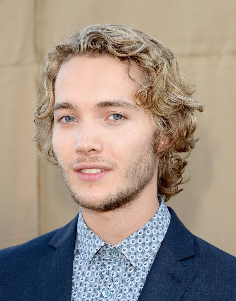 Toby Regbo photos,Anthony Ruivivar photos,Dora Madison Burge photos,Max Charles photos,Katy O'Brian photos,Mercedes Herrero photos