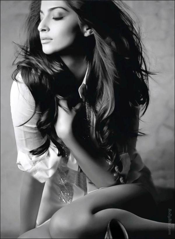 Sonam Kapoor photos,Colton Haynes photos,Mackenzie Porter photos,Jonathan Levit photos,Joe Dempsie photos,Sarah Drew photos