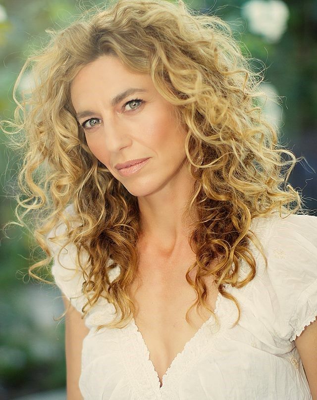 Claudia Black photos,Bill Paterson photos,Jordan Gavaris photos,Jill Soloway photos,Mehcad Brooks photos,Mila Kunis photos