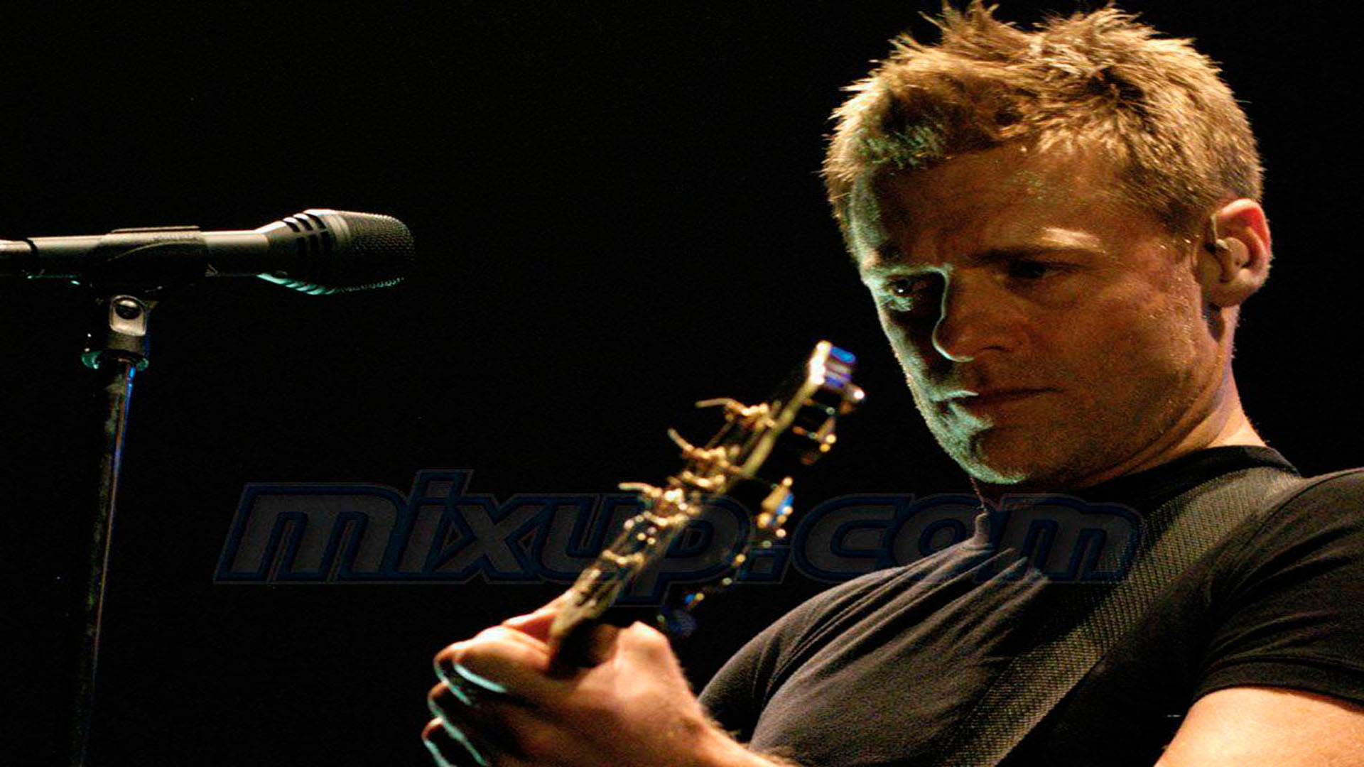 Bryan Adams photos,Rachel Brosnahan photos,Dana Horgan photos,Dominic Fumusa photos,Mae Whitman photos,Amanda Jane Cooper photos