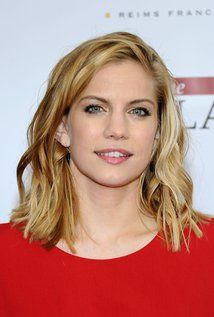 Anna Chlumsky photos,Ken Keeler photos,Laurie Metcalf photos,Usher photos,Alex Graves photos,Charlie McDermott photos