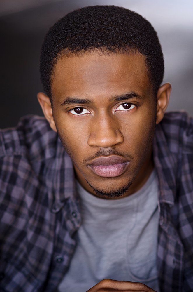 Malcolm David Kelley photos,Craig Zisk photos,Athena Karkanis photos,Josh Brener photos,Natalie Jongjaroenlarp photos,Christian Serratos photos