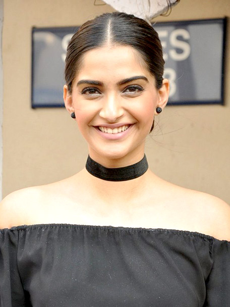 Sonam Kapoor photos,Mariana Klaveno photos,Ashley Gable photos,Britney Spears photos,Desmond Harrington photos,Andy Ackerman photos
