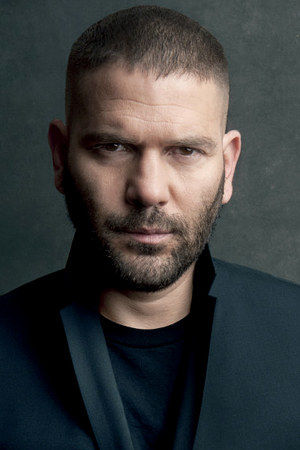 Guillermo Diaz photos,Chad Lowe photos,Ty Burrell photos,Jamie Anne Allman photos,Kristen Connolly photos,Molly Price photos