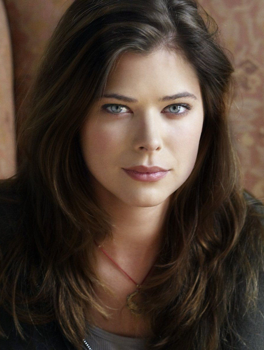 Peyton List photos,Eric Charmelo photos,Ramin Djawadi photos,Julianna Margulies photos,Alison Reid photos,Mercedes Herrero photos
