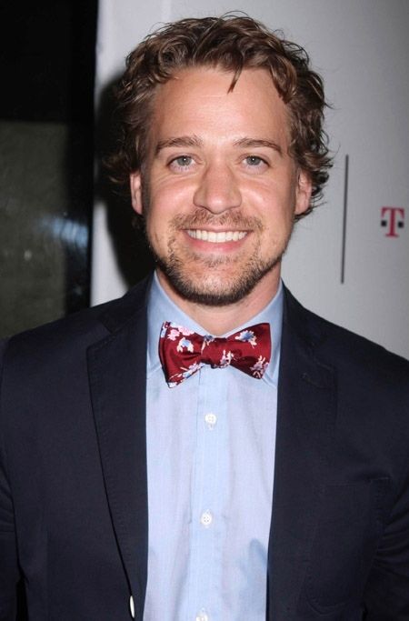 T.R. Knight photos,Chris O'Donnell photos,Anna Kournikova photos,Kendall Sherwood photos,Daegan Fryklind photos,Sufe Bradshaw photos