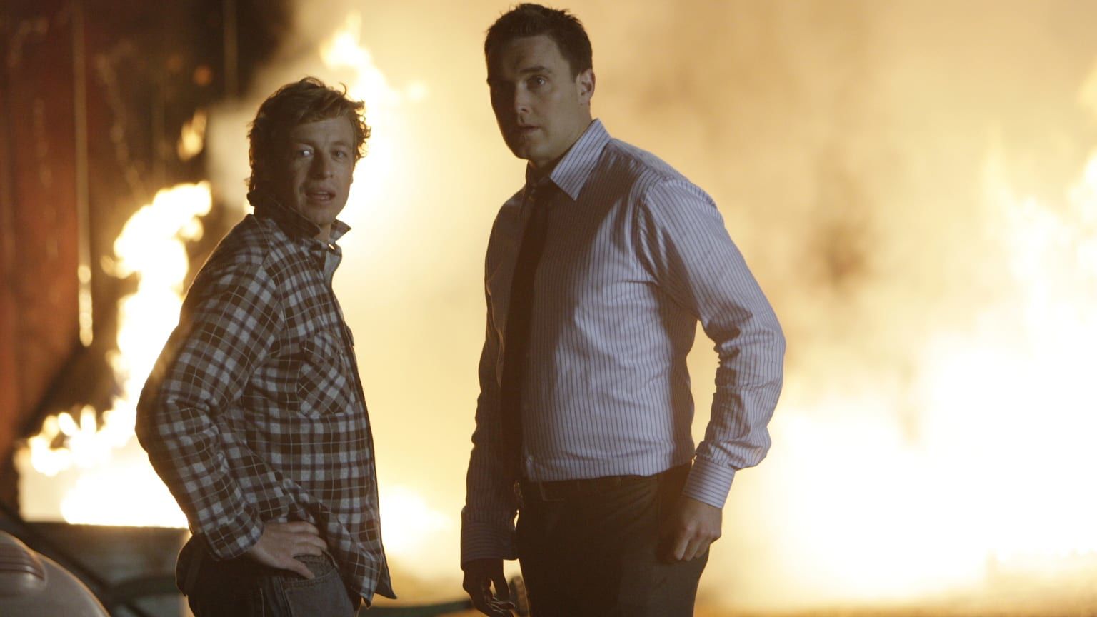 Flame Red episode synopsis,reviews,forums,photos,