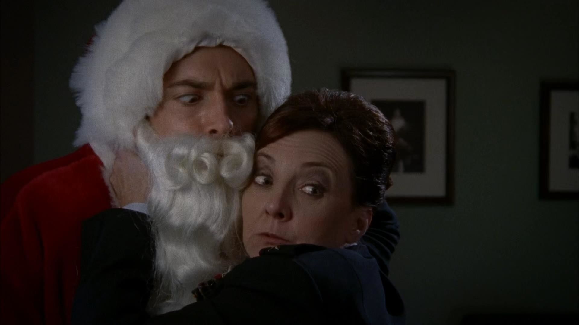 Chuck Versus the Santa Suit episode synopsis,reviews,forums,photos,