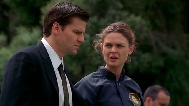 The Soldier on the Grave episode synopsis,reviews,forums,photos,