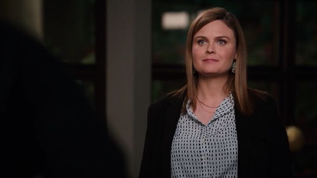 The Life in the Light episode synopsis,reviews,forums,photos,