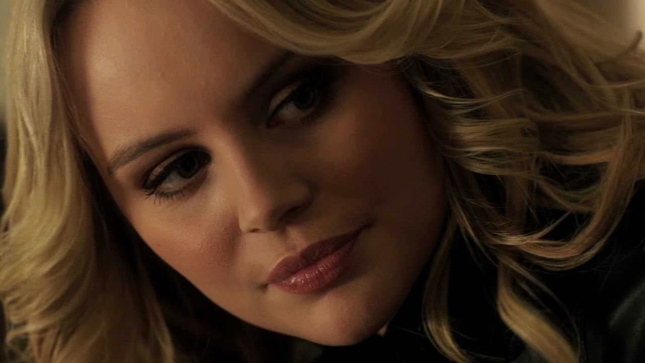 London Calling episode synopsis,reviews,forums,photos,