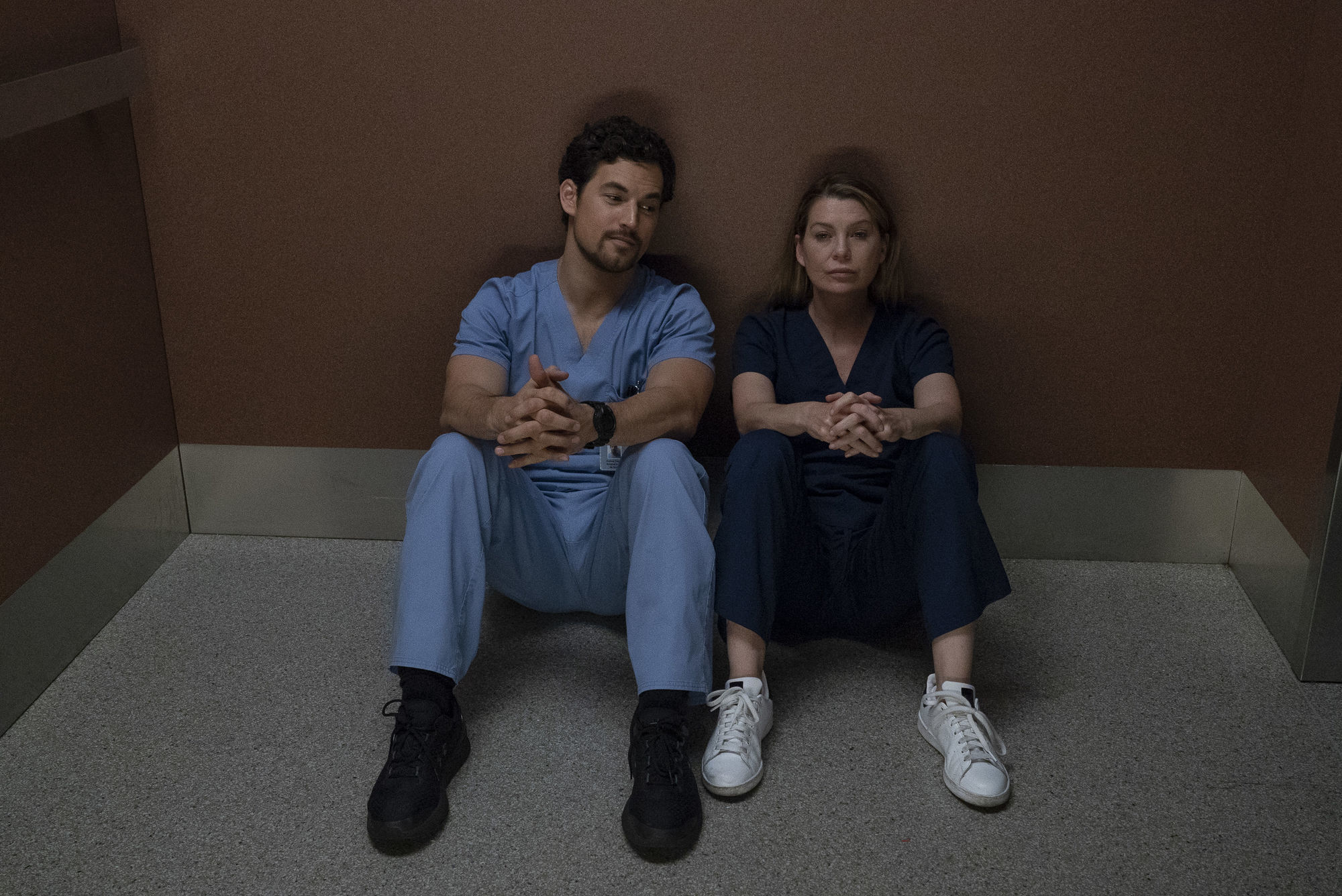 Shelter from the Storm episode synopsis,reviews,forums,photos,