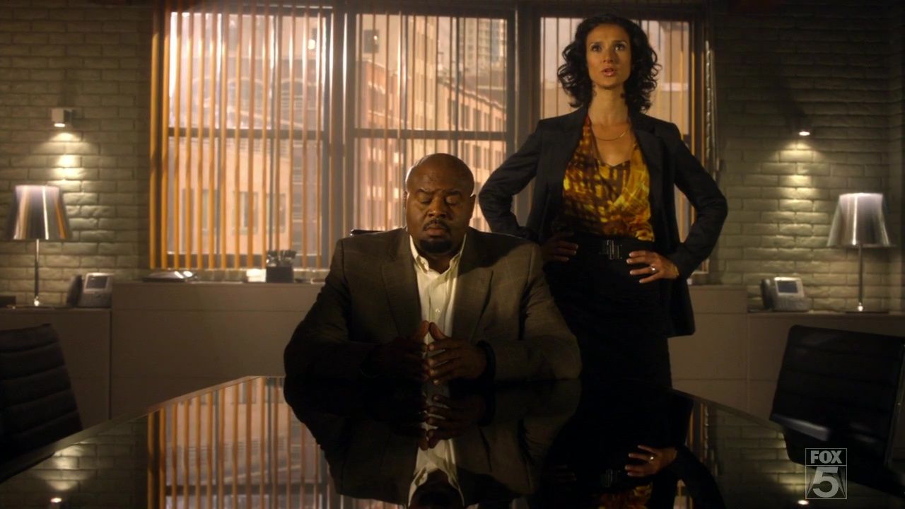 The Wife's Tale episode synopsis,reviews,forums,photos,