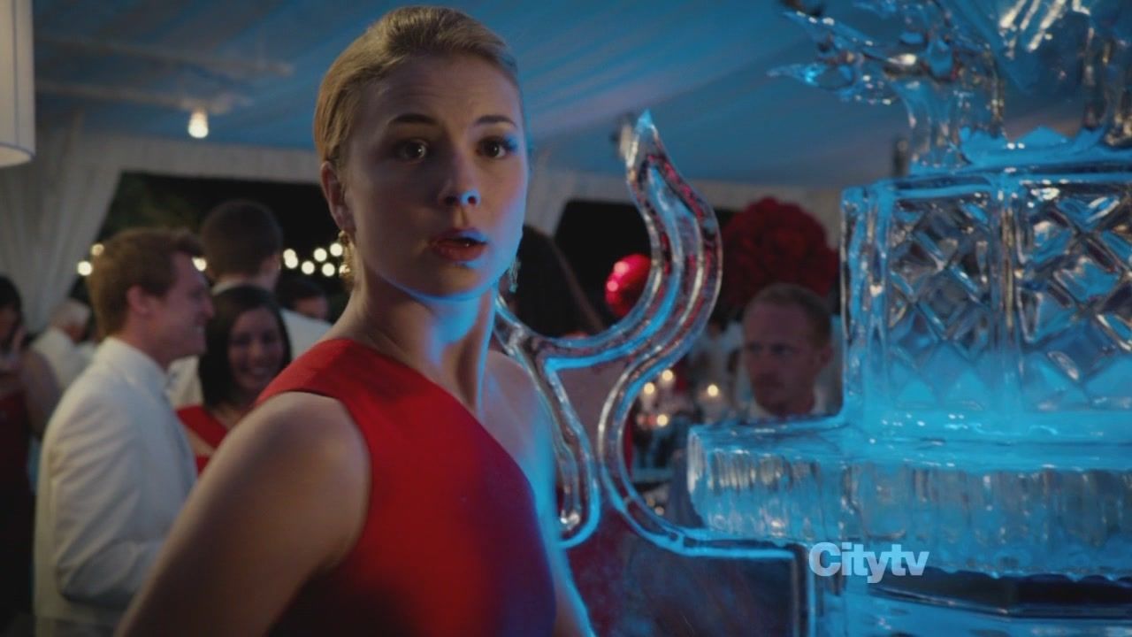 Pilot episode synopsis,reviews,forums,photos,