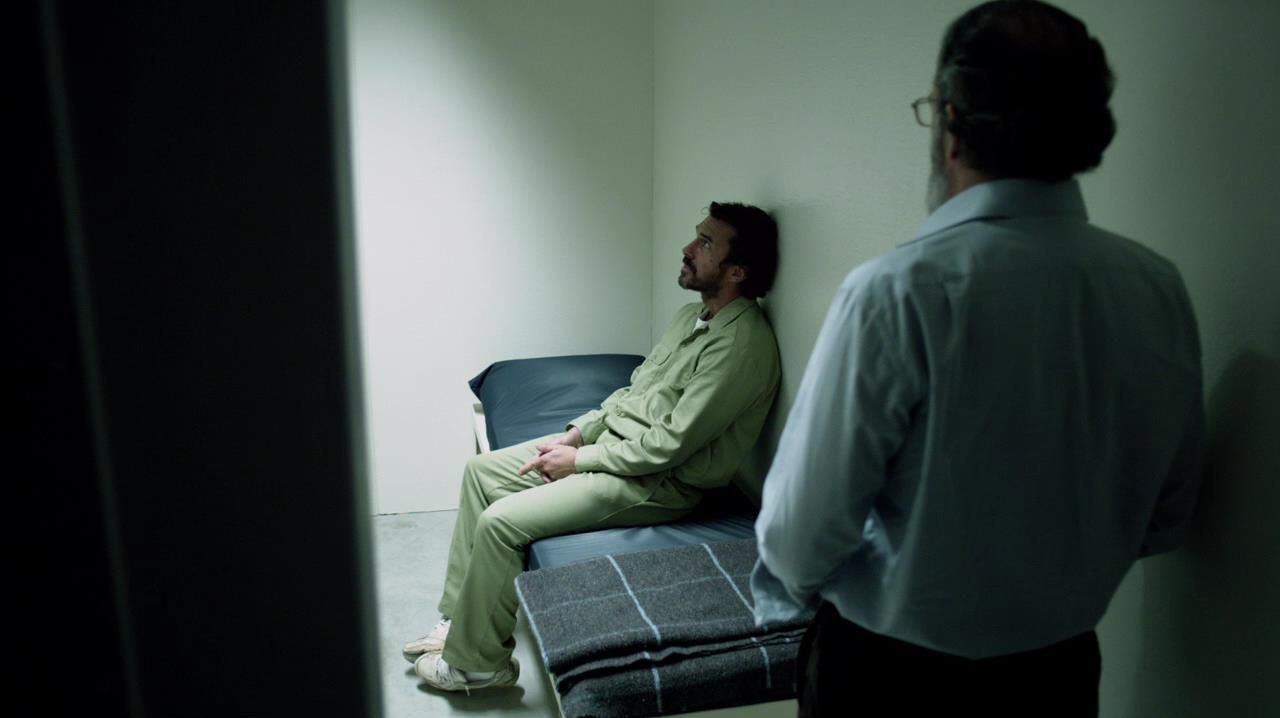 Big Man in Tehran episode synopsis,reviews,forums,photos,