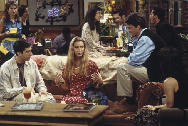 The One With the Thumb episode synopsis,reviews,forums,photos,