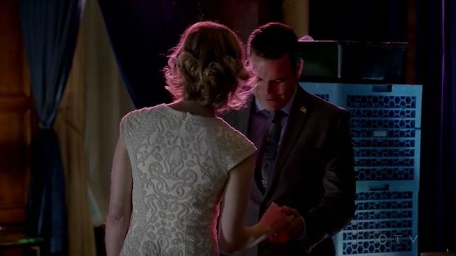 At Close Range episode synopsis,reviews,forums,photos,