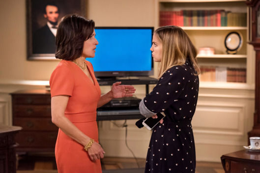 Kissing Your Sister episode synopsis,reviews,forums,photos,