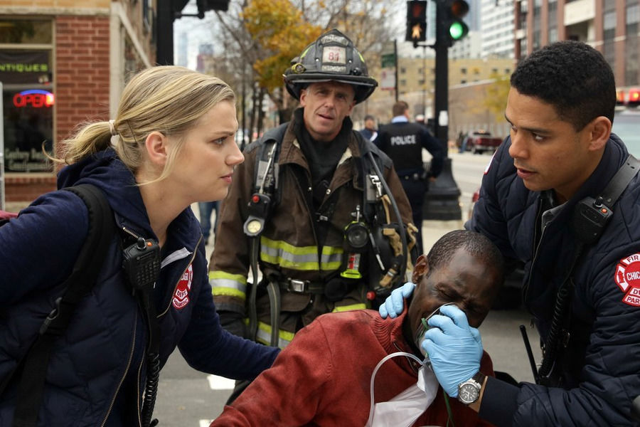 Arrest in Transit episode synopsis,reviews,forums,photos,