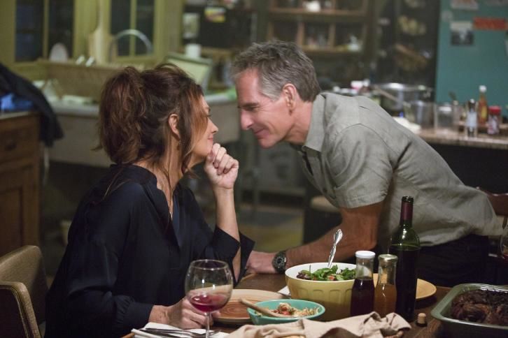 NOLA Confidential episode synopsis,reviews,forums,photos,