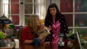 Eve's Boyfriend episode synopsis,reviews,forums,photos,