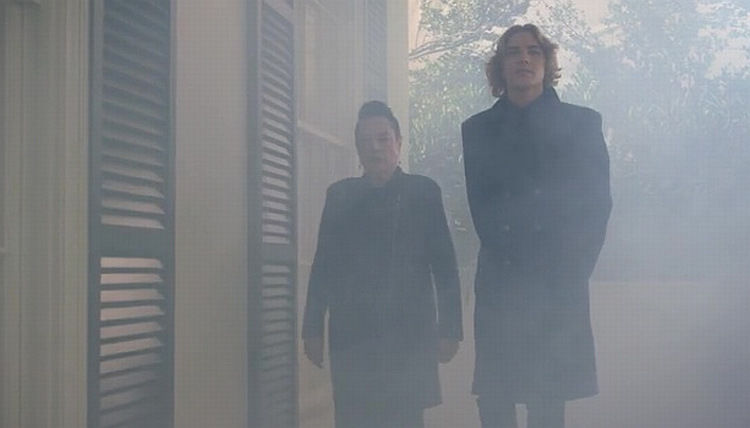 Fire and Reign episode synopsis,reviews,forums,photos,