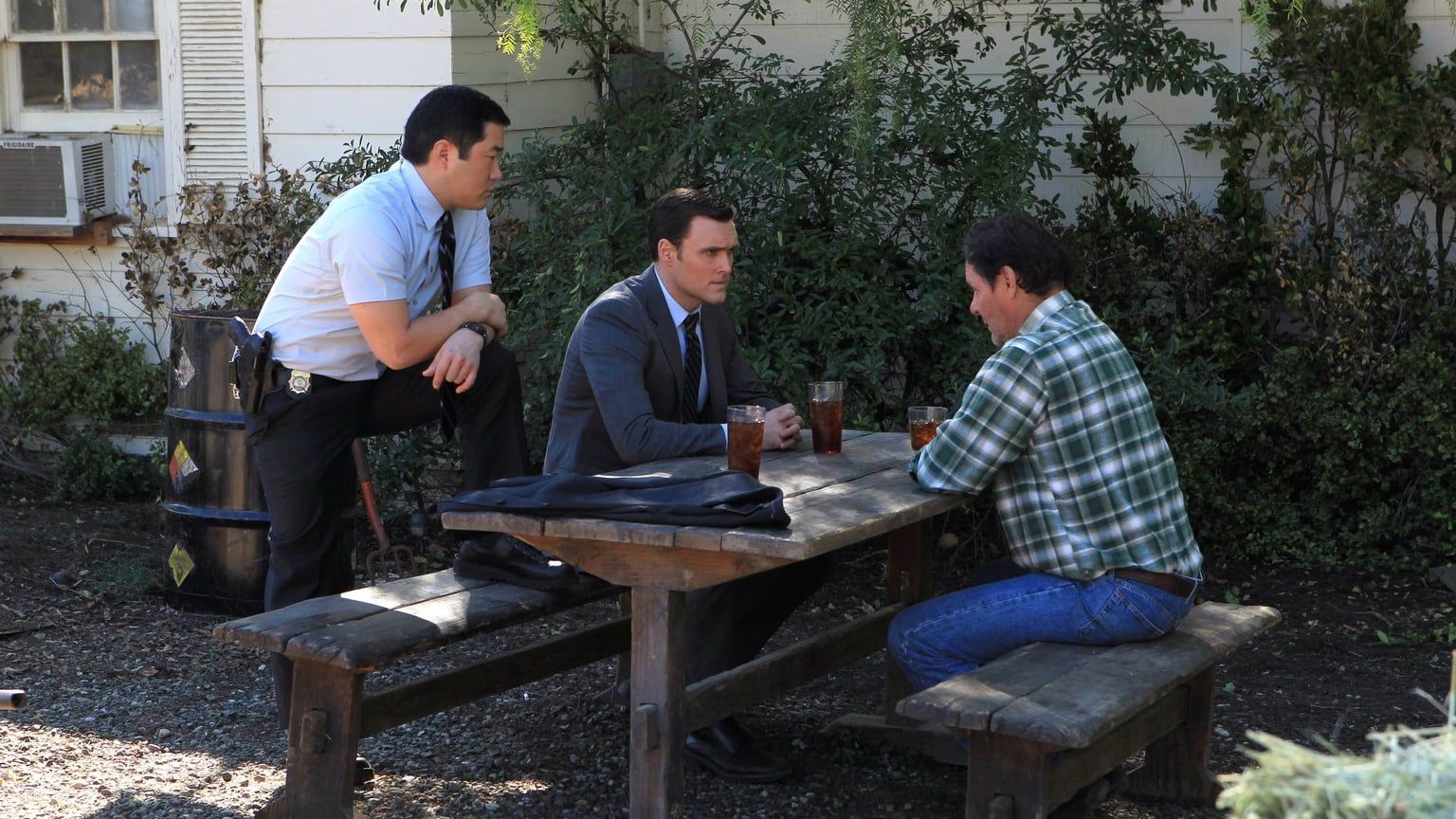 The Red Barn episode synopsis,reviews,forums,photos,