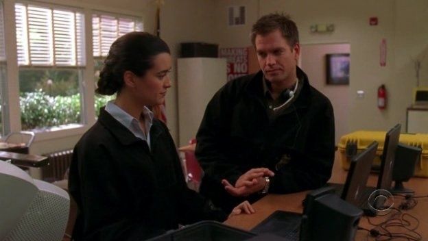 Bait episode synopsis,reviews,forums,photos,