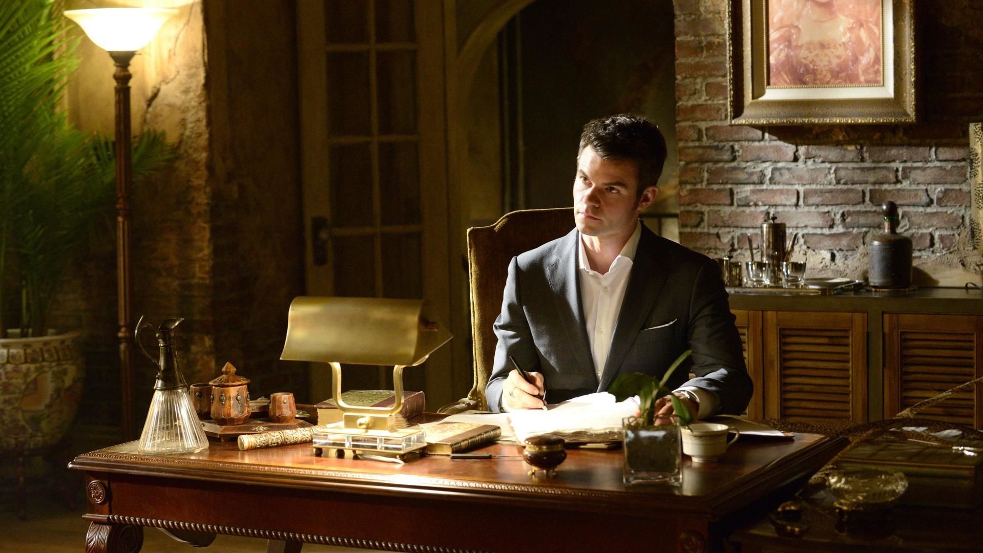 An Unblinking Death episode synopsis,reviews,forums,photos,