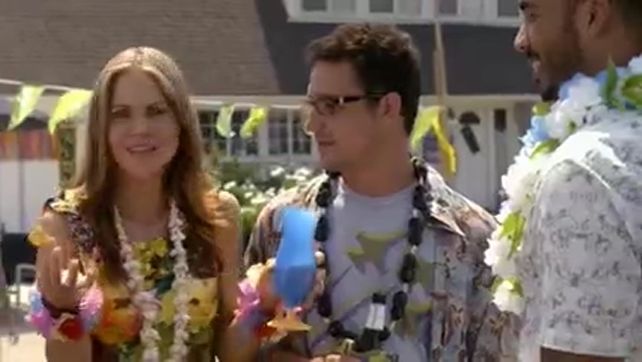The Beautiful Day in the Neighborhood episode synopsis,reviews,forums,photos,