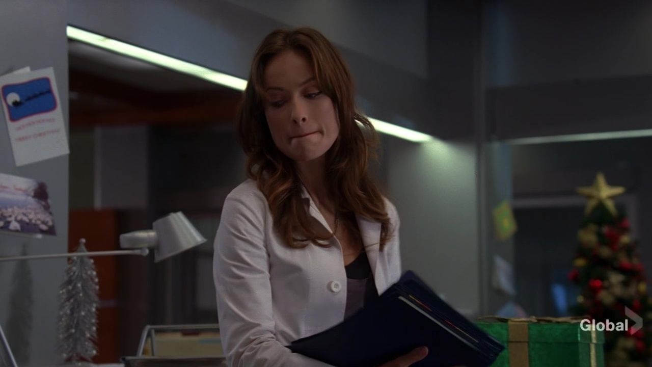 It's a Wonderful Lie episode synopsis,reviews,forums,photos,