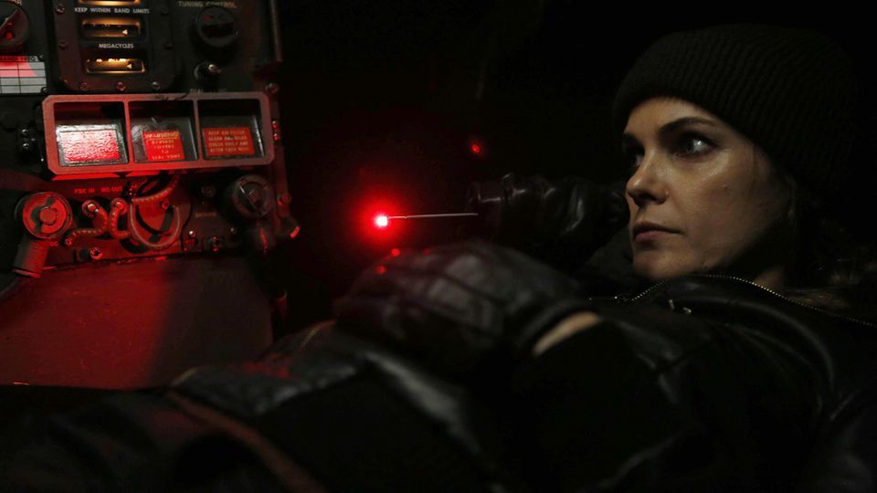 COMINT episode synopsis,reviews,forums,photos,