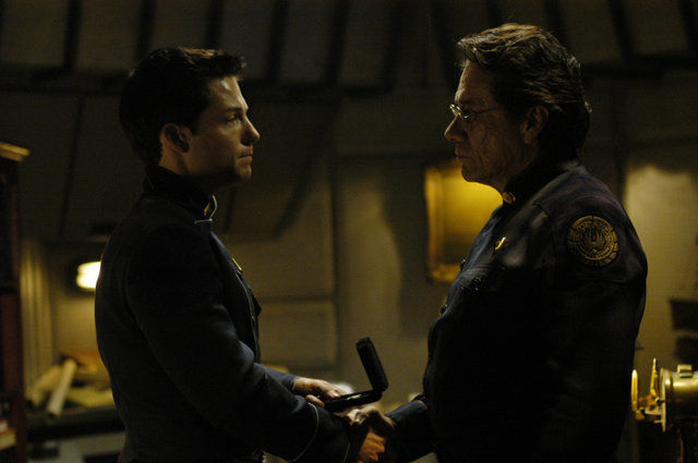 The Captain's Hand episode synopsis,reviews,forums,photos,