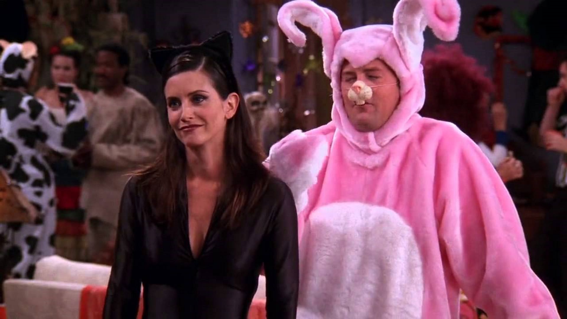 The One With the Halloween Party episode synopsis,reviews,forums,photos,