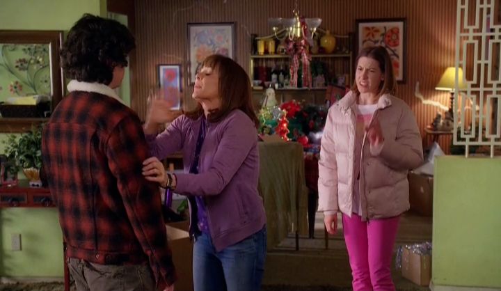 A Very Marry Christmas episode synopsis,reviews,forums,photos,