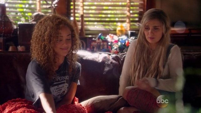 Two Sides to Every Story episode synopsis,reviews,forums,photos,
