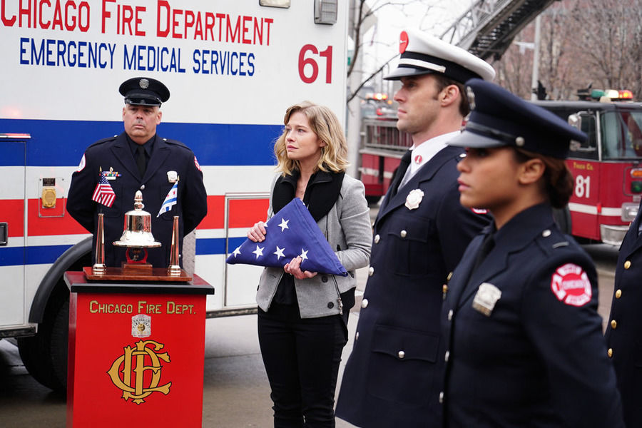 Three Bells episode synopsis,reviews,forums,photos,
