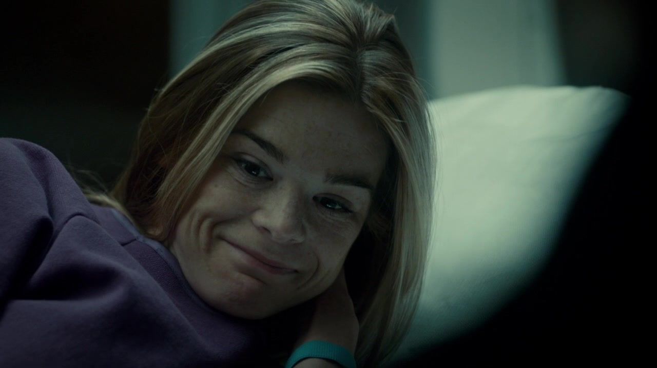 RelevÃ©s episode synopsis,reviews,forums,photos,
