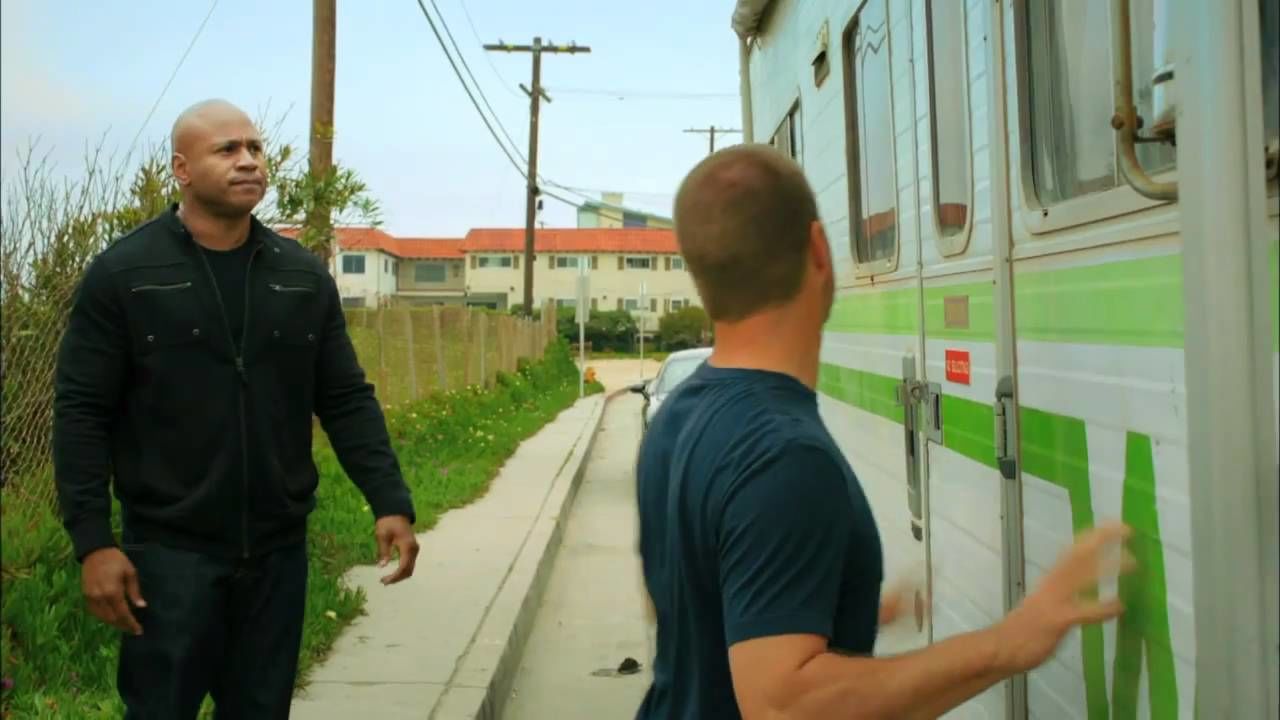 Imposters episode synopsis,reviews,forums,photos,