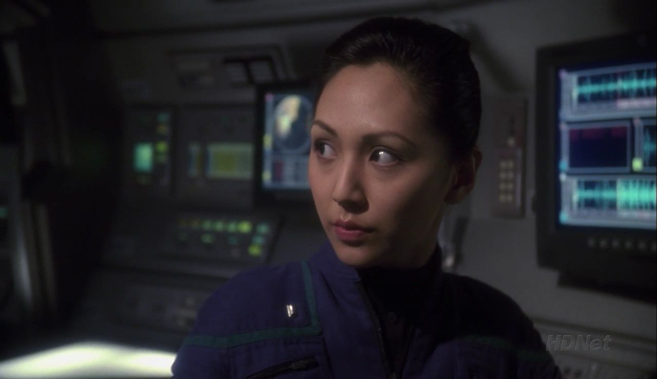 The Crossing episode synopsis,reviews,forums,photos,