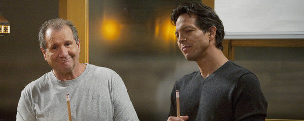 Up All Night episode synopsis,reviews,forums,photos,
