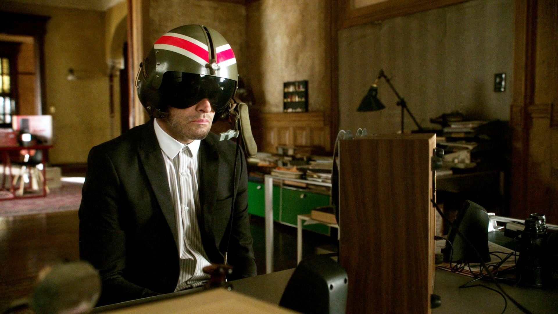 Command: Delete episode synopsis,reviews,forums,photos,