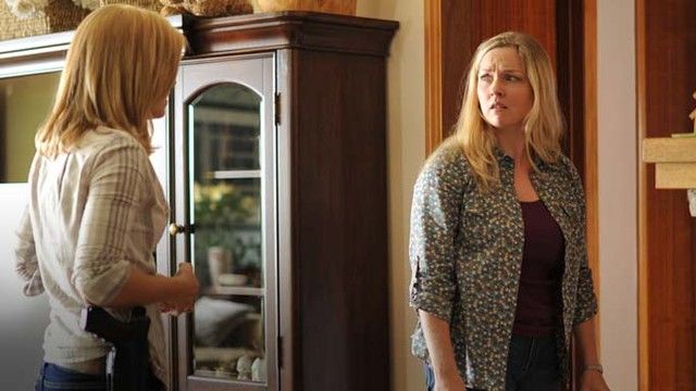 Resurfacing episode synopsis,reviews,forums,photos,